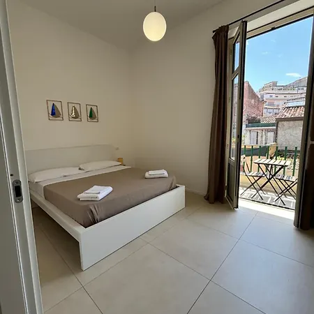 Bed & Breakfast Valguarnera & 3*